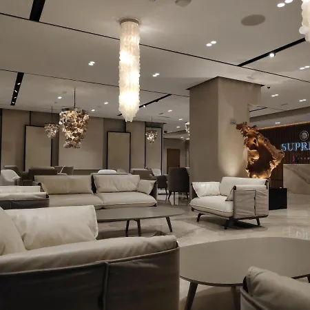 Hotell Supreme Golem (Tirana)