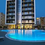 Supreme Hotel 5*