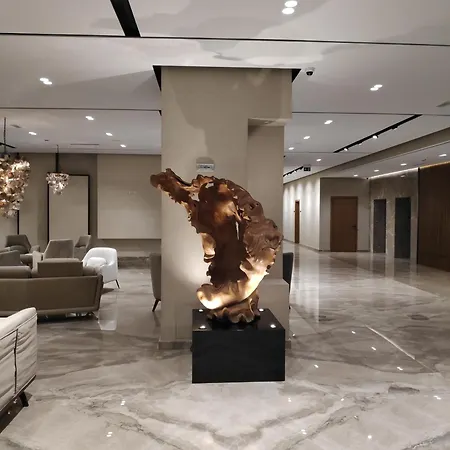 Supreme 5*