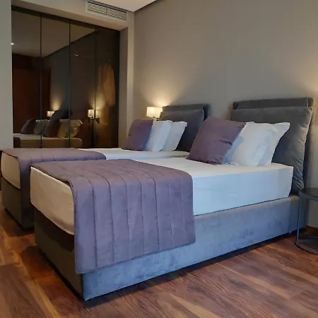 Hotell Supreme Golem (Tirana)