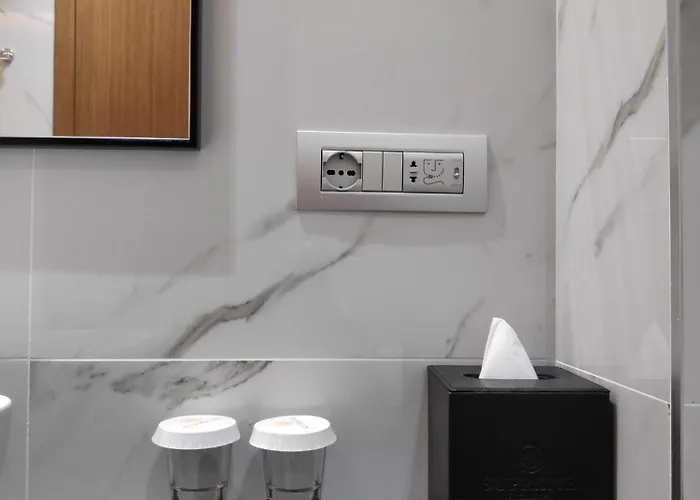 Hotel Supreme Golem (Tirana)