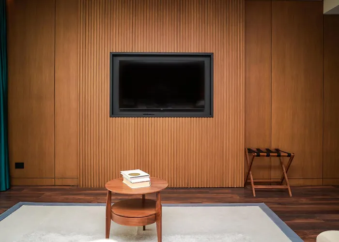 Supreme 5* Golem (Tirana)