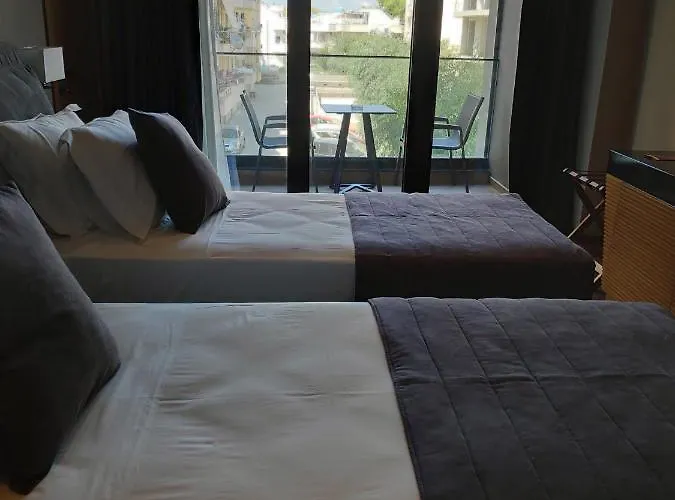 Supreme Hotel Golem (Tirana)